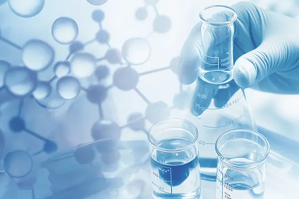 Propriétés de base et progrès techniques des matières premières industrielles de monomères cationiques